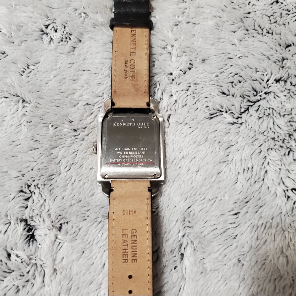 Kenneth Cole watch - Picture 3 of 3